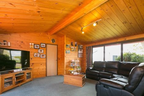 Photo of property in 267 Inland North Road, Tikorangi, Waitara, 4383