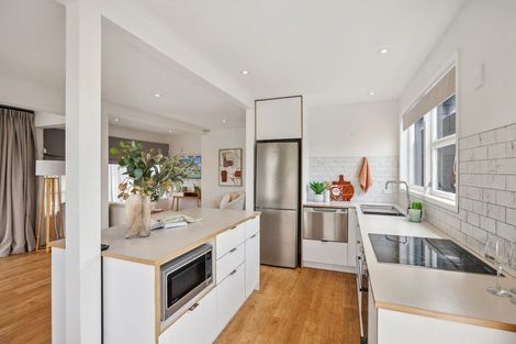 Photo of property in 29 Titoki Road, Waikanae Beach, Waikanae, 5036