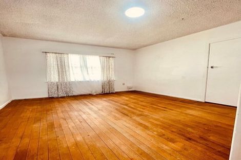 Photo of property in 24 Eastdale Road, Avondale, Auckland, 1026