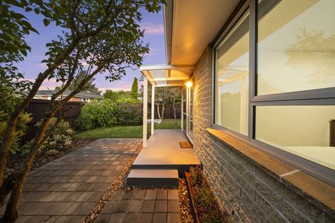 Photo of property in 1/177a Grimseys Road, Redwood, Christchurch, 8051