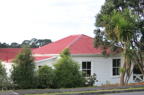 Photo of property in 19 Cumberland Street, Leigh, 0985
