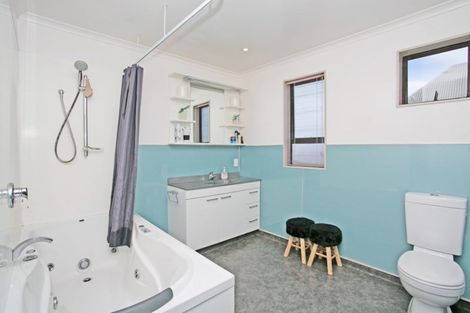 Photo of property in 11 Galway Street, Grasmere, Invercargill, 9810
