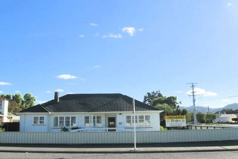 Photo of property in 33 Logan Street, Ebdentown, Upper Hutt, 5018