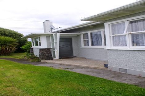 Photo of property in 28 Napier Street, Opunake, 4616