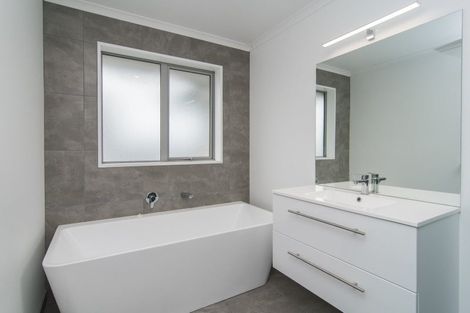 Photo of property in 16 Thomas Street, West End, Timaru, 7910