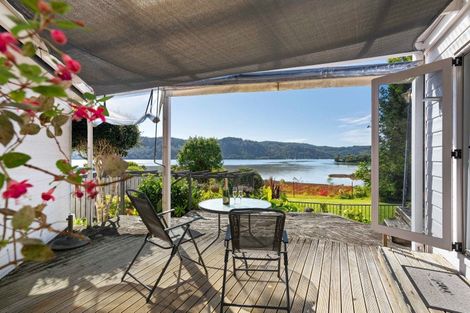 Photo of property in 135b Durrant Drive, Whangamata, 3620