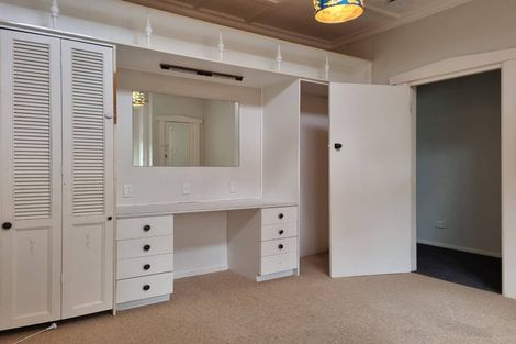 Photo of property in 130 Pendarves Street, New Plymouth, 4312
