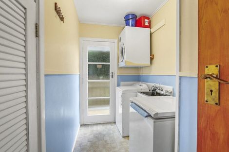 Photo of property in 32 Budleigh Street, Frankleigh Park, New Plymouth, 4310