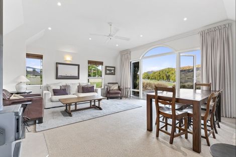 Photo of property in 16 Wakefield Lane, Mount Pisa, Cromwell, 9383