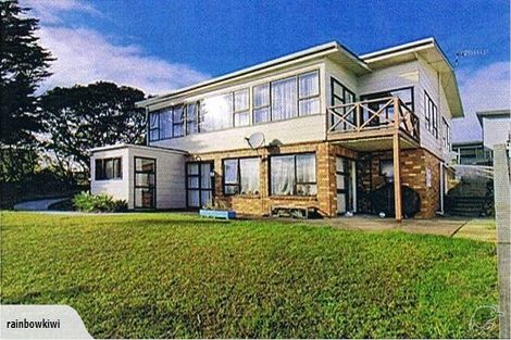 Photo of property in 92 Tiri Road, Tindalls Beach, Whangaparaoa, 0930