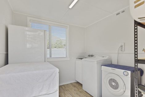 Photo of property in 20 Renata Road, Okiwi Bay, 7193