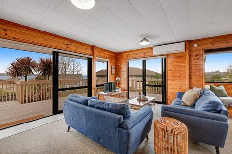 Photo of property in 18 Hinemoa Place, Snells Beach, 0920