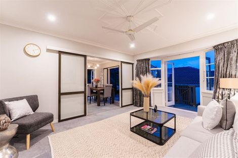 Photo of property in 6 Middleton Road, Kew, Dunedin, 9012