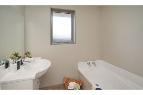 Photo of property in 15b Roberts Road, Hei Hei, Christchurch, 8042
