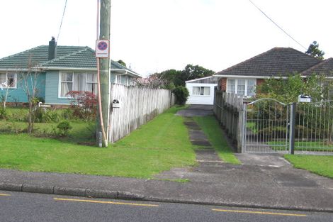 Photo of property in 2/61 Neil Avenue, Te Atatu Peninsula, Auckland, 0610