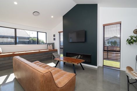 Photo of property in 16 Torbay Avenue, Huntingdon, Ashburton, 7774