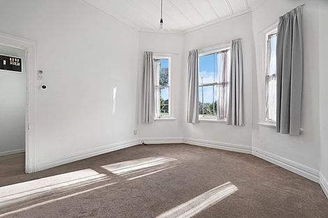 Photo of property in 40 West Coast Road, Glen Eden, Auckland, 0602