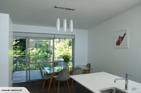 Photo of property in 11/2 Onslow Road, Khandallah, Wellington, 6035