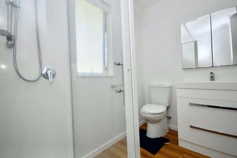 Photo of property in 2/130 Spinella Drive, Bayview, Auckland, 0629