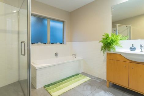 Photo of property in 36 Rewarewa Place, Matua, Tauranga, 3110