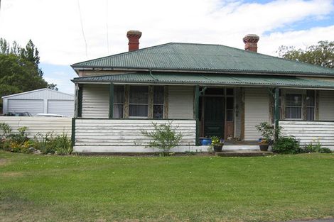 Photo of property in 17 Douglas Road, Amberley, 7410