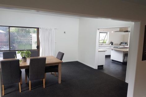 Photo of property in 3 Oak Avenue, Paremata, Porirua, 5024