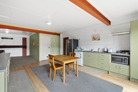 Photo of property in 39 Russleigh Drive, Dinsdale, Hamilton, 3204