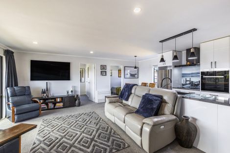 Photo of property in 6 Turangitukua Terrace, Kuratau, Turangi, 3381