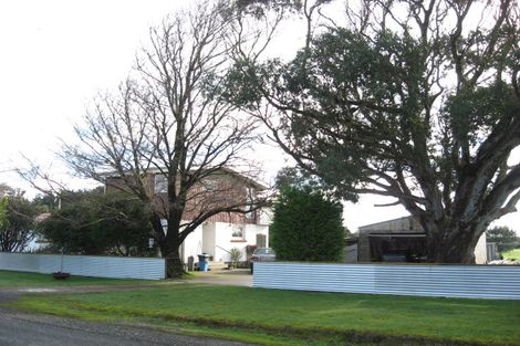 Photo of property in 33 Bay View Road, Woodend, Invercargill, 9877