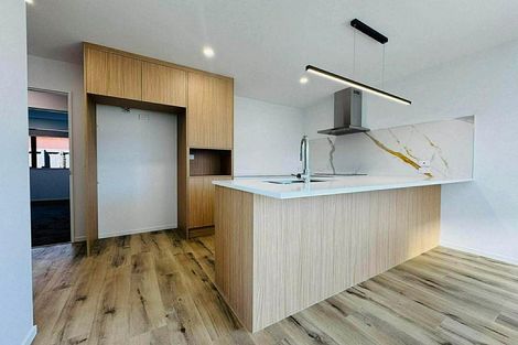 Photo of property in 17 Akoranga Place, Hornby, Christchurch, 8042