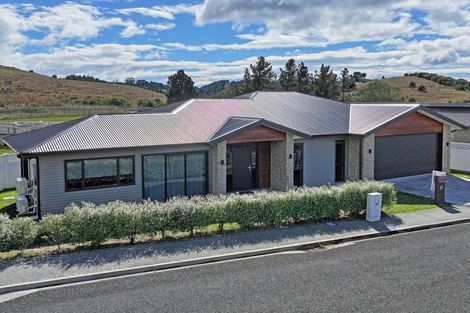 Photo of property in 17 Joy Street, Albany Heights, Auckland, 0632