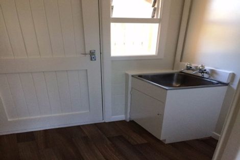 Photo of property in 98 Tirimoana Road, Te Atatu South, Auckland, 0602