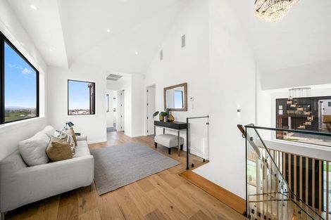 Photo of property in 34 Kumukumu Road, Long Bay, Auckland, 0630