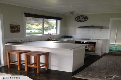 Photo of property in 122 Maunsell Road, Port Waikato, Tuakau, 2695
