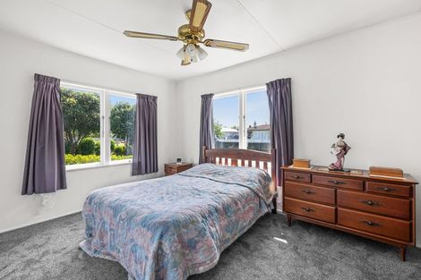 Photo of property in 5 Tasman Street, Havelock North, 4130