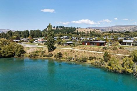 Photo of property in 10 Bridgewater Terrace, Albert Town, Wanaka, 9305