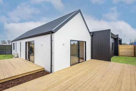 Photo of property in 27 Ruia Crescent, Cambridge, 3434