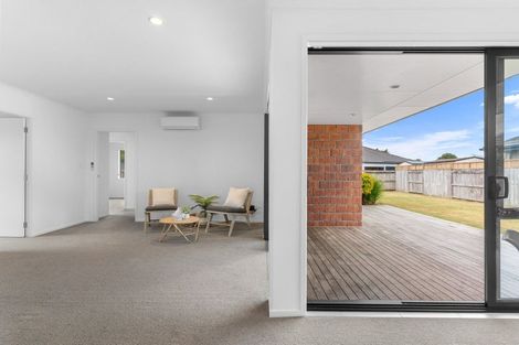 Photo of property in 20 Kowi Lakes Drive, One Tree Point, 0118