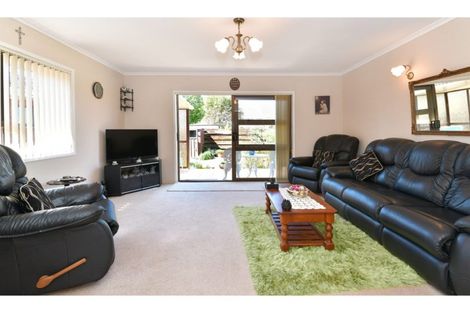Photo of property in 63 Centreway Road, Orewa, 0931