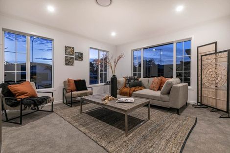 Photo of property in 7 Houpuni Road, Wainui, 0932