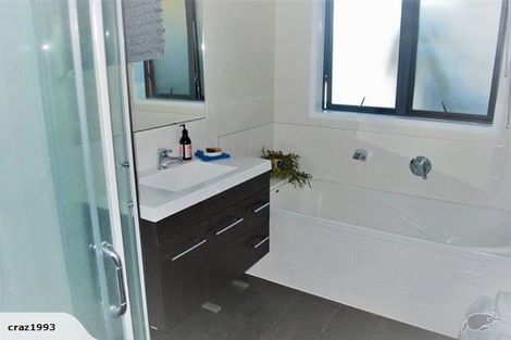 Photo of property in 10b Anderson Way, Highlands Park, New Plymouth, 4312