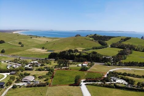 Photo of property in 16 Taipa View Road, Taipa, 0483