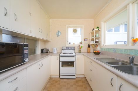 Photo of property in 4 Heatley Avenue, Hokowhitu, Palmerston North, 4410