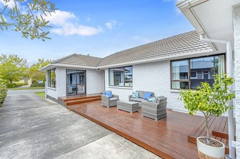 Photo of property in 29 Cotswold Avenue, Bishopdale, Christchurch, 8053