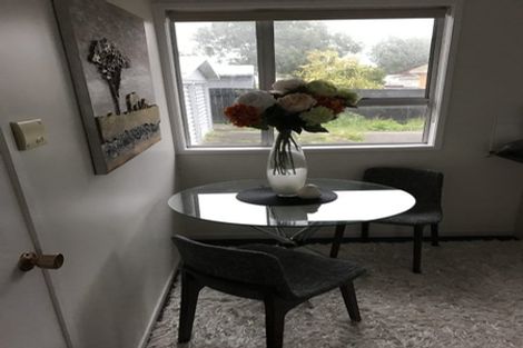 Photo of property in 8 Sharland Avenue, Manurewa, Auckland, 2102