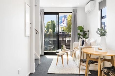 Photo of property in 2/27 Harewood Road, Papanui, Christchurch, 8053