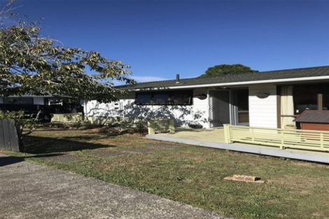 Photo of property in 12 Wesleydale Place, Papakura, 2110