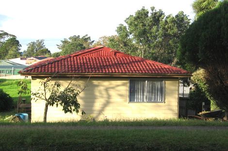 Photo of property in 24 Parrs Cross Road, Henderson, Auckland, 0612