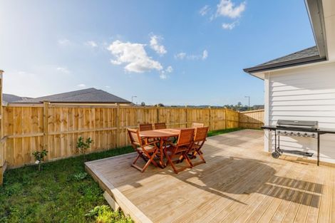 Photo of property in 91 Nobilo Road, Kumeu, 0810