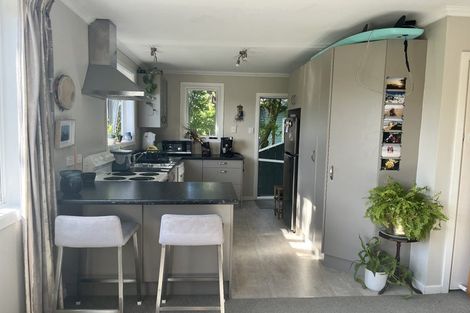 Photo of property in 48 Moana Road, Kelburn, Wellington, 6012